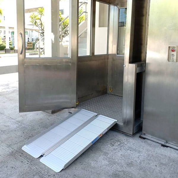 เดอะ โมบิลิตี้ ไทยแลนด์ จำหน่าย ติดตั้งทางลาดรถเข็น ทางลาดอลูมิเนียม ทางลาดสําหรับรถเข็น ทางลาดรถเข็นสำเร็จรูป ทางลาดคนพิการ ทางลาดบันได ทางลาดรถเข็นพับได้สำหรับสัตว์เลี้ยง